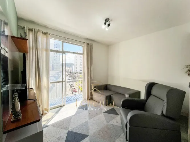 Imóvel para venda tem 88 metros quadrados com 3 quartos em Campinas - São José - SC