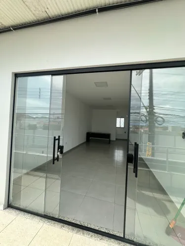 Sala comercial pronta para uso - Bairro Flores