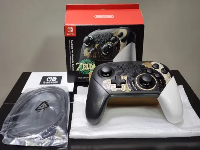 Controle Pro Nintendo Switch Zelda: Tears Of The Kingdom Edição Especial Colecionador