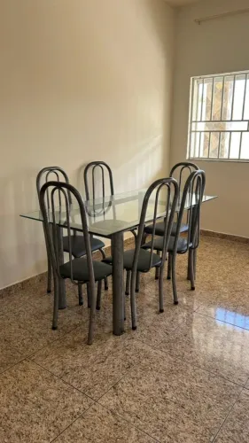 ALUGO QUARTOS MASCULINOS