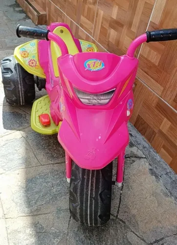 Moto elétrica infantil