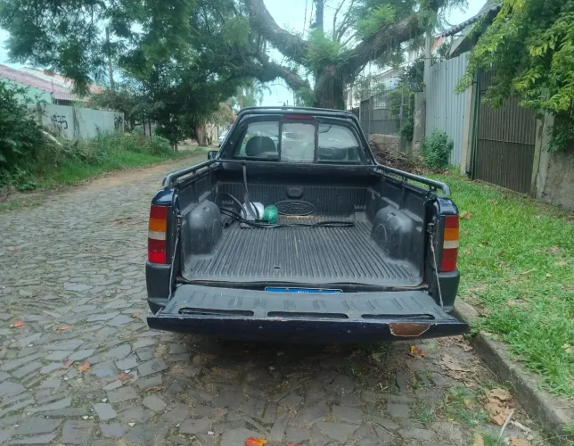 Ford Courier CLX 1.4i 16V 1998