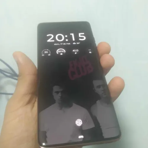 Edge 60 Fusion 256gb 12gb ram tela curva pOLED de 6.7 polegadas (1.5K e 120 Hz),