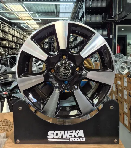 Jogo de rodas Nissan aro 15 4x114 
