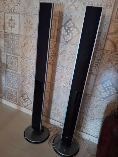 Par caixas LG