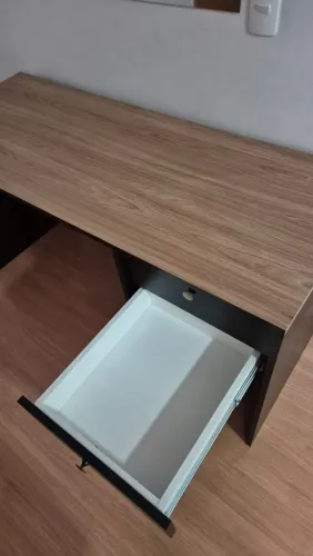 Mesa escritório planejada