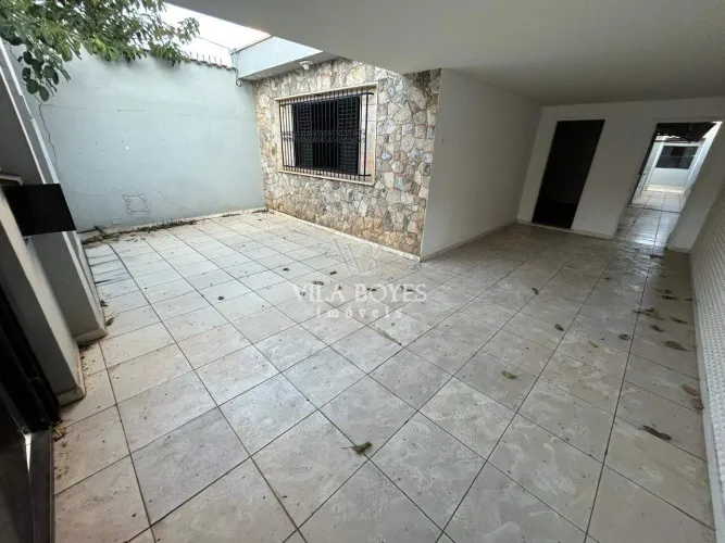 CASA COM 3 DORMITÓRIOS, SENDO 1 SUÍTE, PARA VENDA NA TRADICIONAL VILA INDEPENDÊNCIA - PIRA