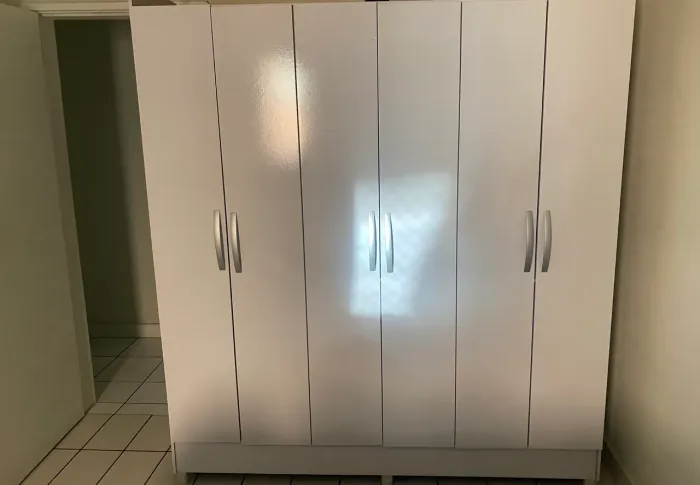 Guarda-roupa casal 6 portas