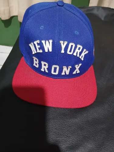 Boné Snapback New York Liga LGA Original - Azul e Vermelho (QualityFit