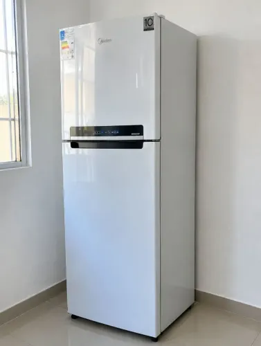 Geladeira Nova Midea 425L