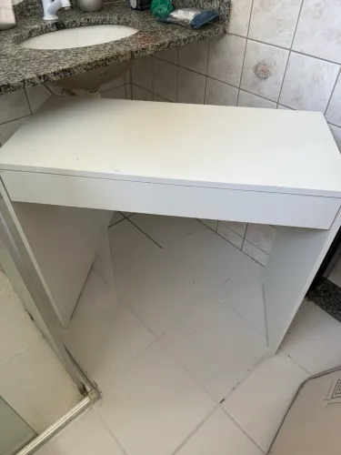 Escrivaninha de estudo ou penteadeira