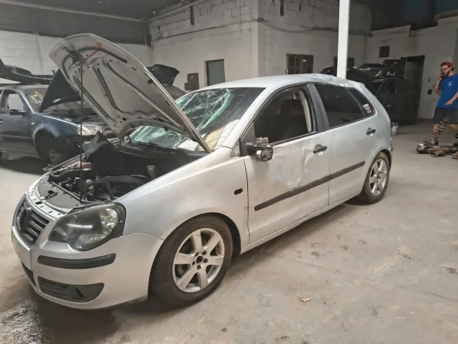 Sucata Polo Hatch 2009