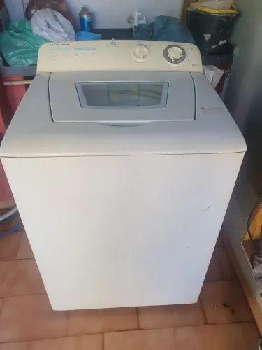 Maquina de lavar roupa , Eletrolux top 8 127V