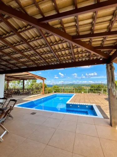 CHÁCARA COM 18.800 M², PISCINA, CHALÉ E ÁREA DE LAZER NA ROTA DO CAVALO<br>