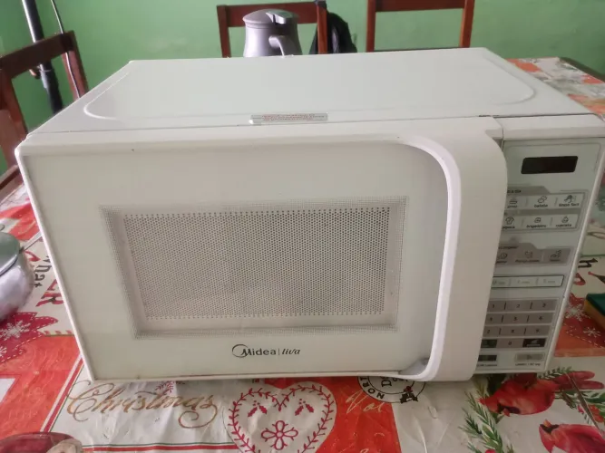 Microondas Midea 18 Litros