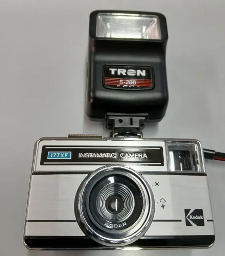 Máquina fotográfica analógica 