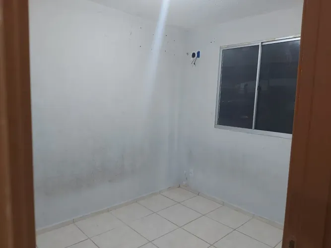 Aluguel de apartamento, com energia: foto desatualizada.