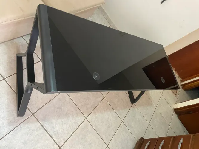 Mesa gamer Zinnia