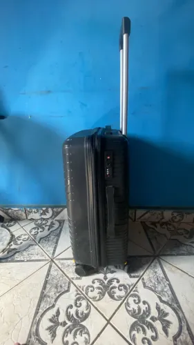 MALA DE 23kg A VENDA tamanho (M)