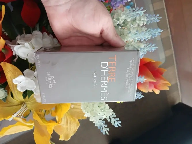 Perfume  terre d ' hermes eau givree  edp  100ml
