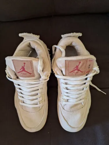 Tênis Levi's X Air Jordan / número 40