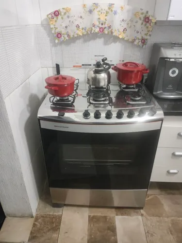Fogão 6 bocas Brastemp ótimo estado