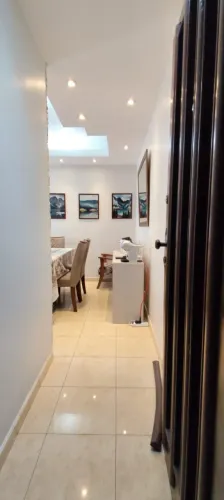 Excelente oportunidade 2 quartos com dependência