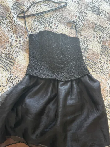 Vendo vestidos de festa