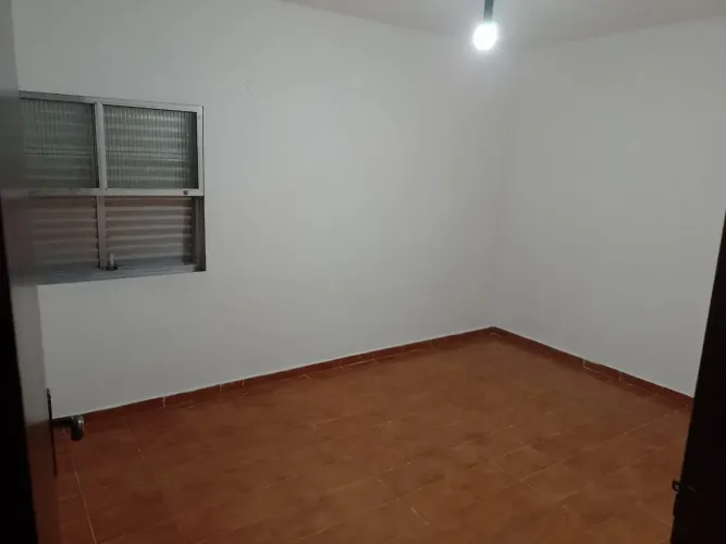 BNH Plano 4 em excelente estado no 1º andar na aparecida em Santos/SP