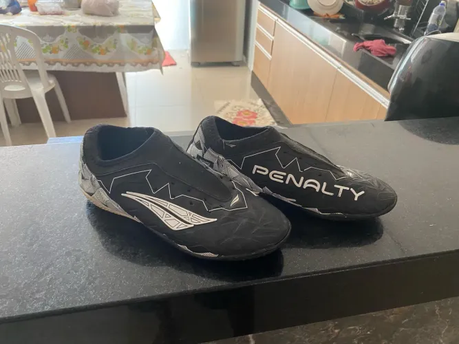 Chuteira penalty original 39/40