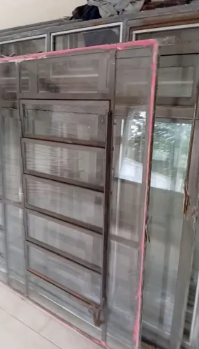 7 janelas uma porta janela