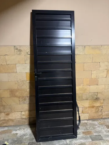 Porta de alumínio 70cm