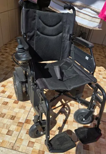 Cadeira de rodas D800