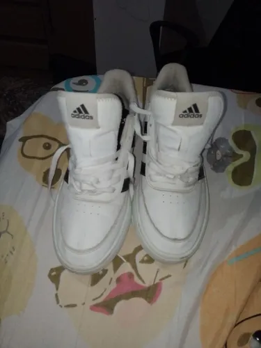 Troca tênis da Adidas original número 40 usado uma semana por outro original no número 41