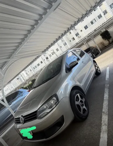 Volkswagen Fox 1.0 MI Total Flex 8V 5P 2012