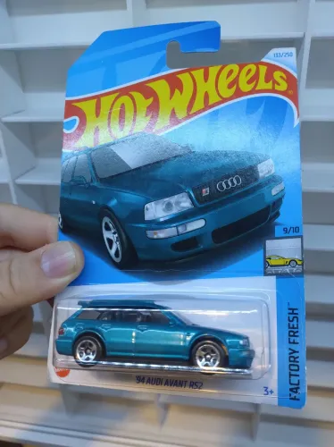 Hotwheels 94 Audi Avant RS2 Factore Fresh 1:64 Novo Hot Wheels