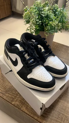 Jordan 1 Low Panda