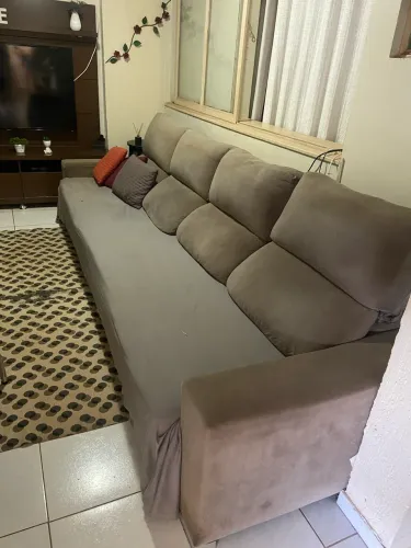 Vendo sofá reclinável e retrátil, Quatro lugares