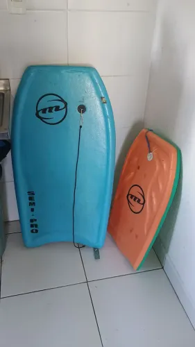 Dois  bodboards