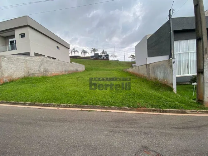 Terreno à venda, 323 m² por R$ 330.000 - Condomínio Villa Real de Bragança - Bragança Paul