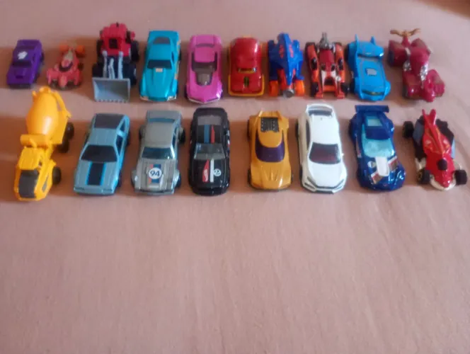 Carrinhos Hotwheels