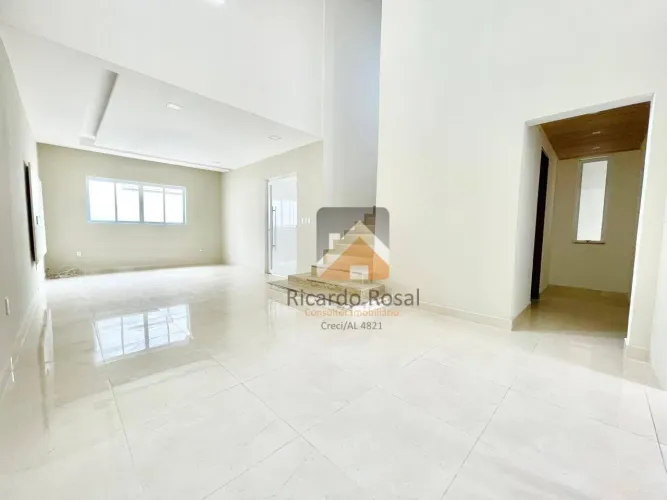 Casa reformada no Santo Eduardo c/ 3 quartos e 160m² de área total!!!