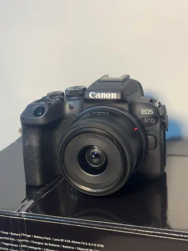 Câmera Canon EOS R10 + KIT 18-45MM