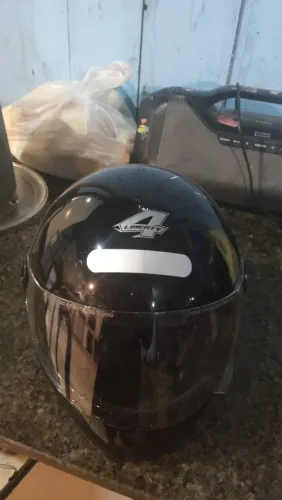 Capacete