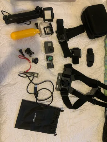 GOPRO Kit completo - com baterias extras e vários acessórios