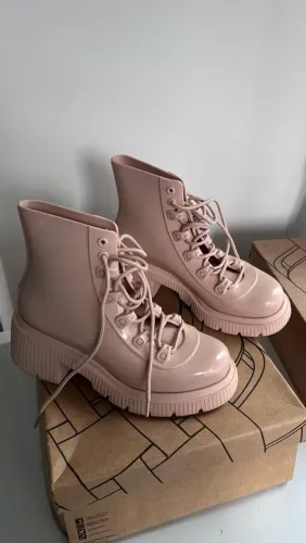 Coturno cosmoboot Melissa Bege
