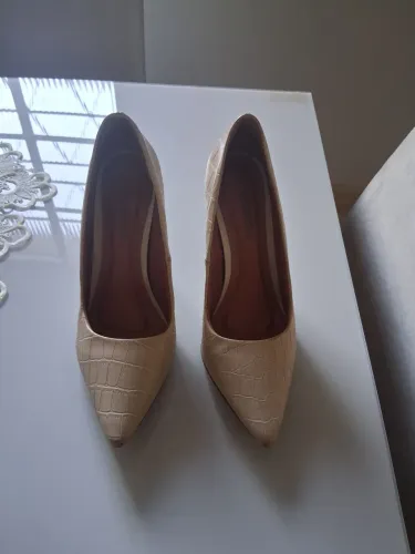 Scarpin usado, estado de novo