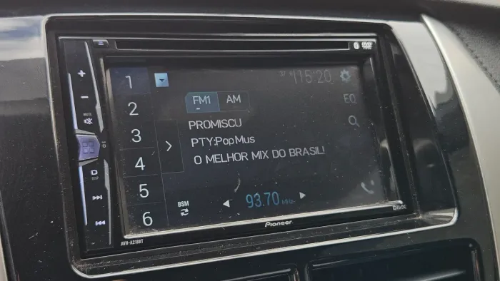 Central Multimídia 2-DIN Pioneer com espelhamento, Bluetooth e DVD