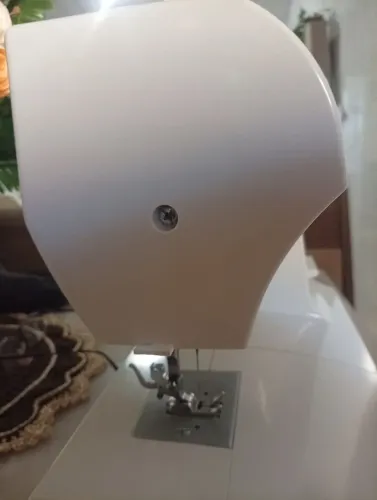 Máquina de costura Elgin nova 31 pontos