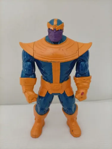 Boneco Thanos Marvel Vingadores da Hasbro 2019